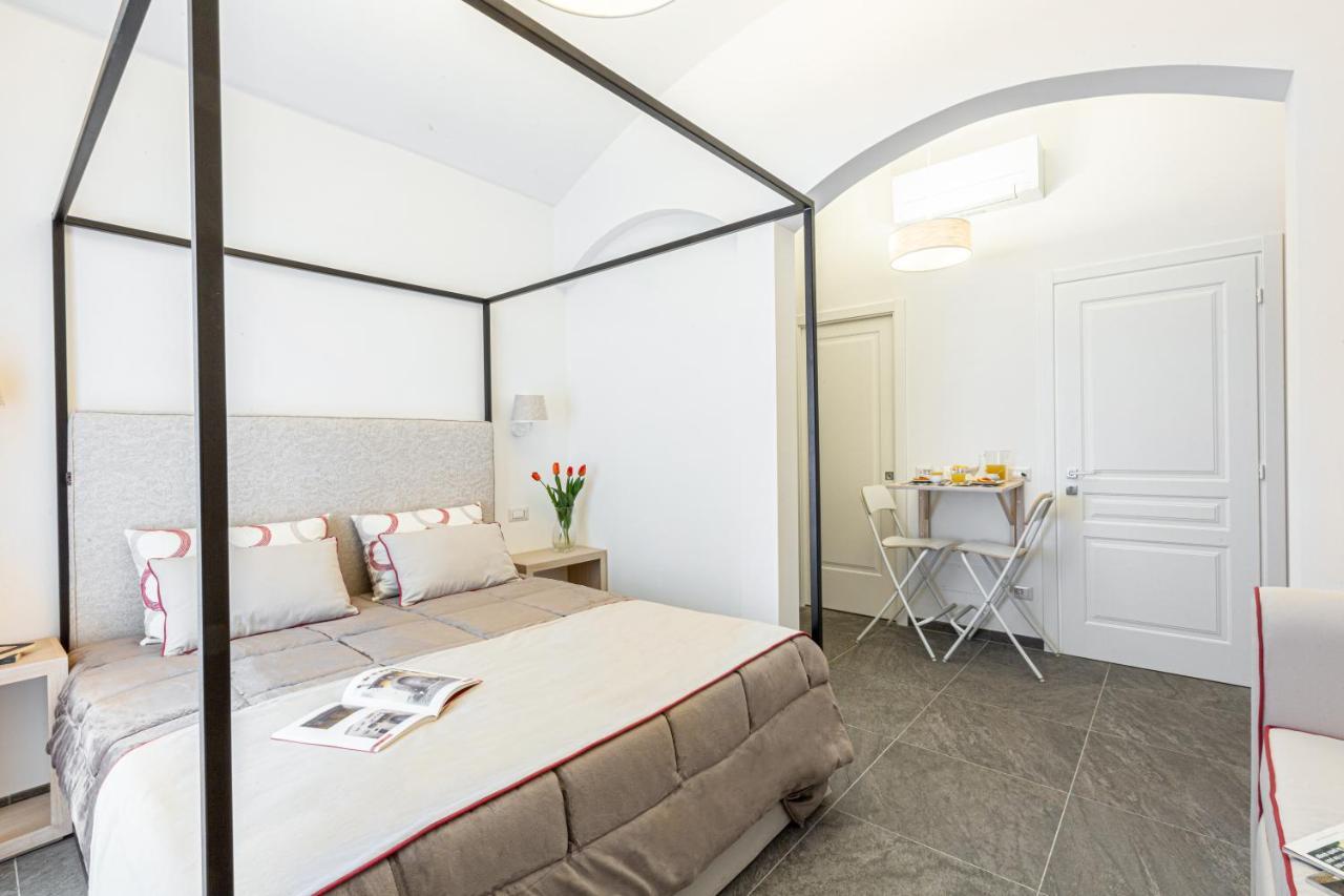 Aparthotel La Dimora Di Cornelia Sorrent Exterior foto